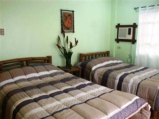 Pineapple Island Resort Daet Buitenkant foto